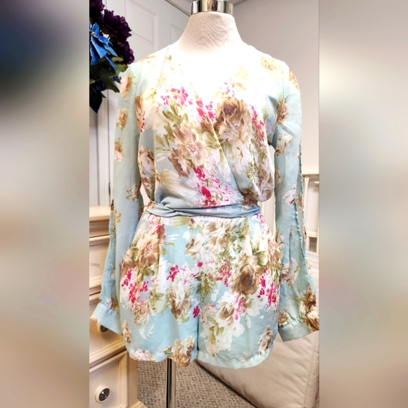 Cotton Candy Floral Mini Romper Dress Sz. Medium - Picture 1 of 5